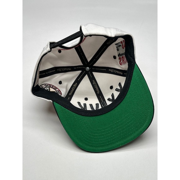 Mitchell & Ness Cross Colours 24K Magic World Tour White Black Snapback Hat - Picture 7 of 8
